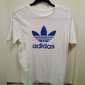 Adidas Tshirt